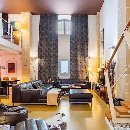 Artqhost Jerez Huge Loft & Free Parking Apartment เฮเรซ เด ลาฟรอนเตรา ภายนอก รูปภาพ