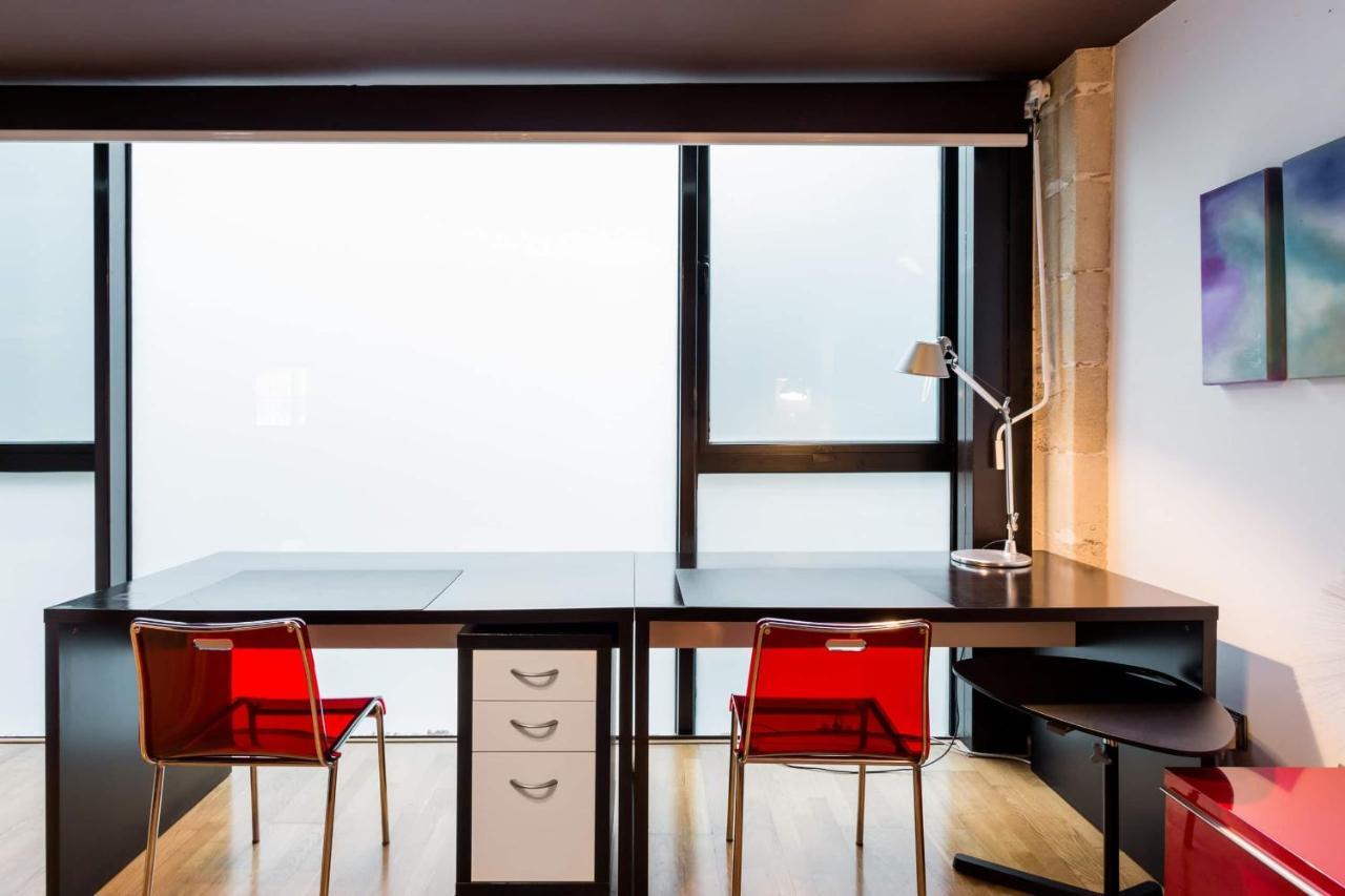 Artqhost Jerez Huge Loft & Free Parking Apartment เฮเรซ เด ลาฟรอนเตรา ภายนอก รูปภาพ