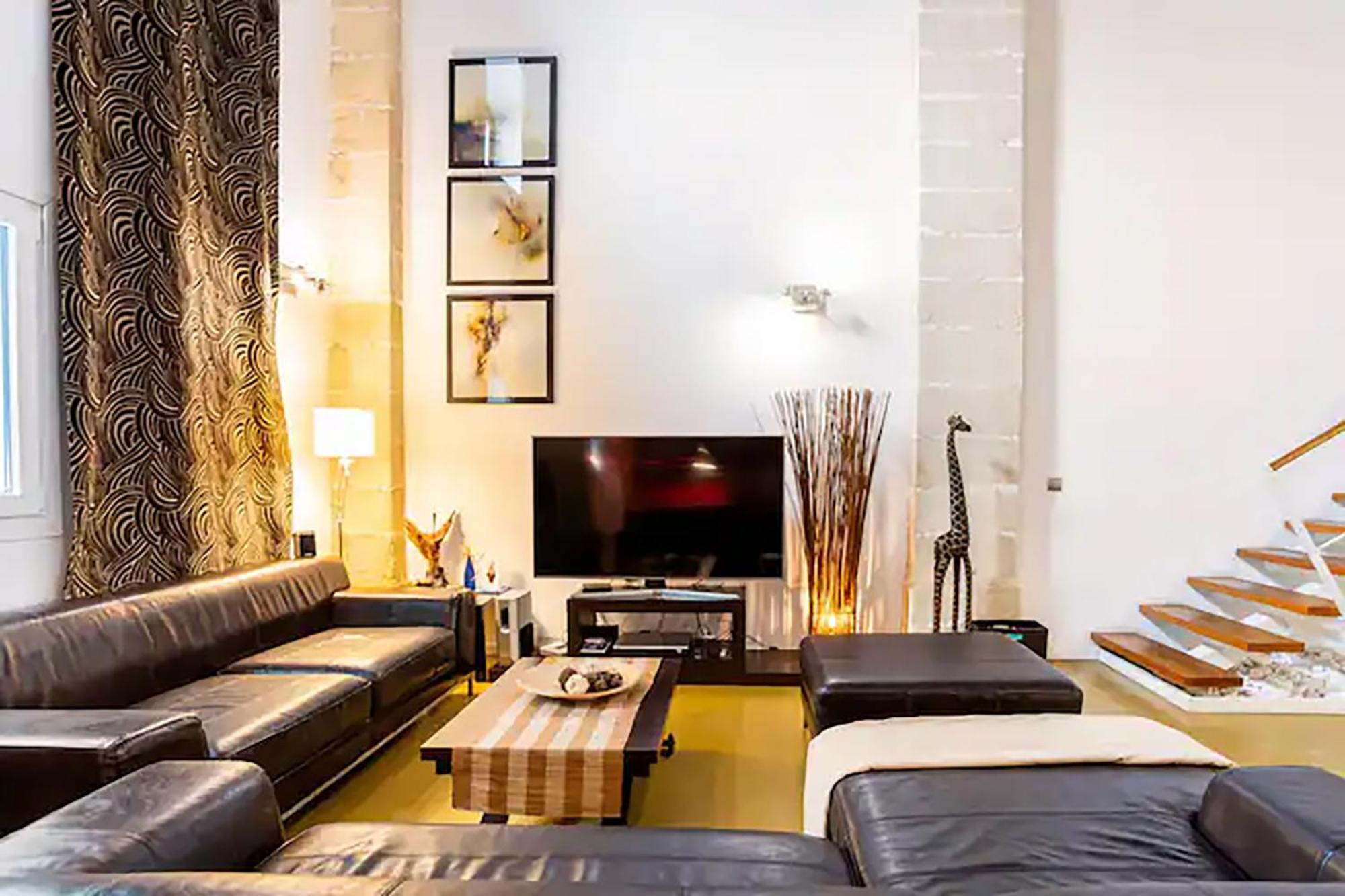 Artqhost Jerez Huge Loft & Free Parking Apartment เฮเรซ เด ลาฟรอนเตรา ภายนอก รูปภาพ