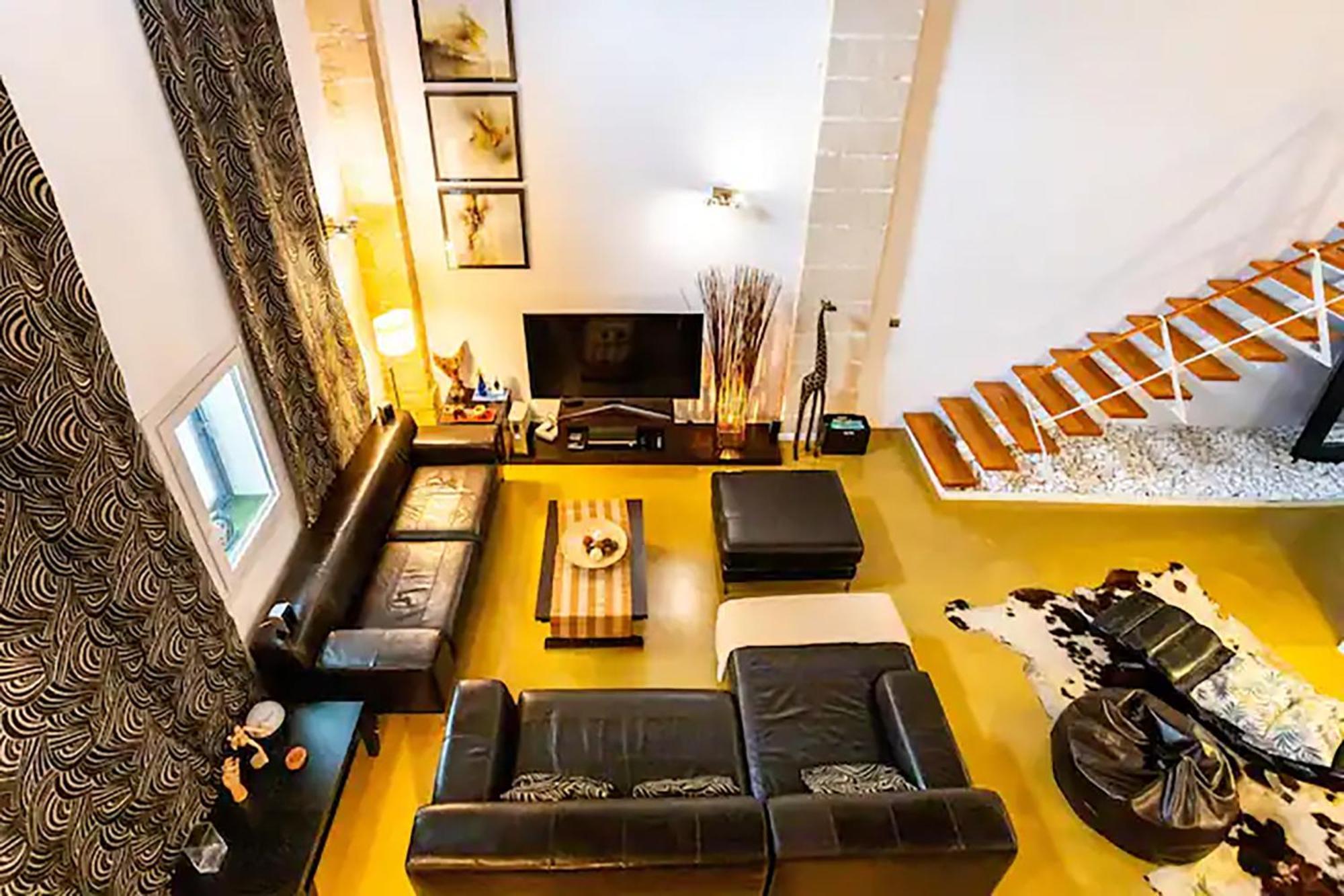Artqhost Jerez Huge Loft & Free Parking Apartment เฮเรซ เด ลาฟรอนเตรา ภายนอก รูปภาพ