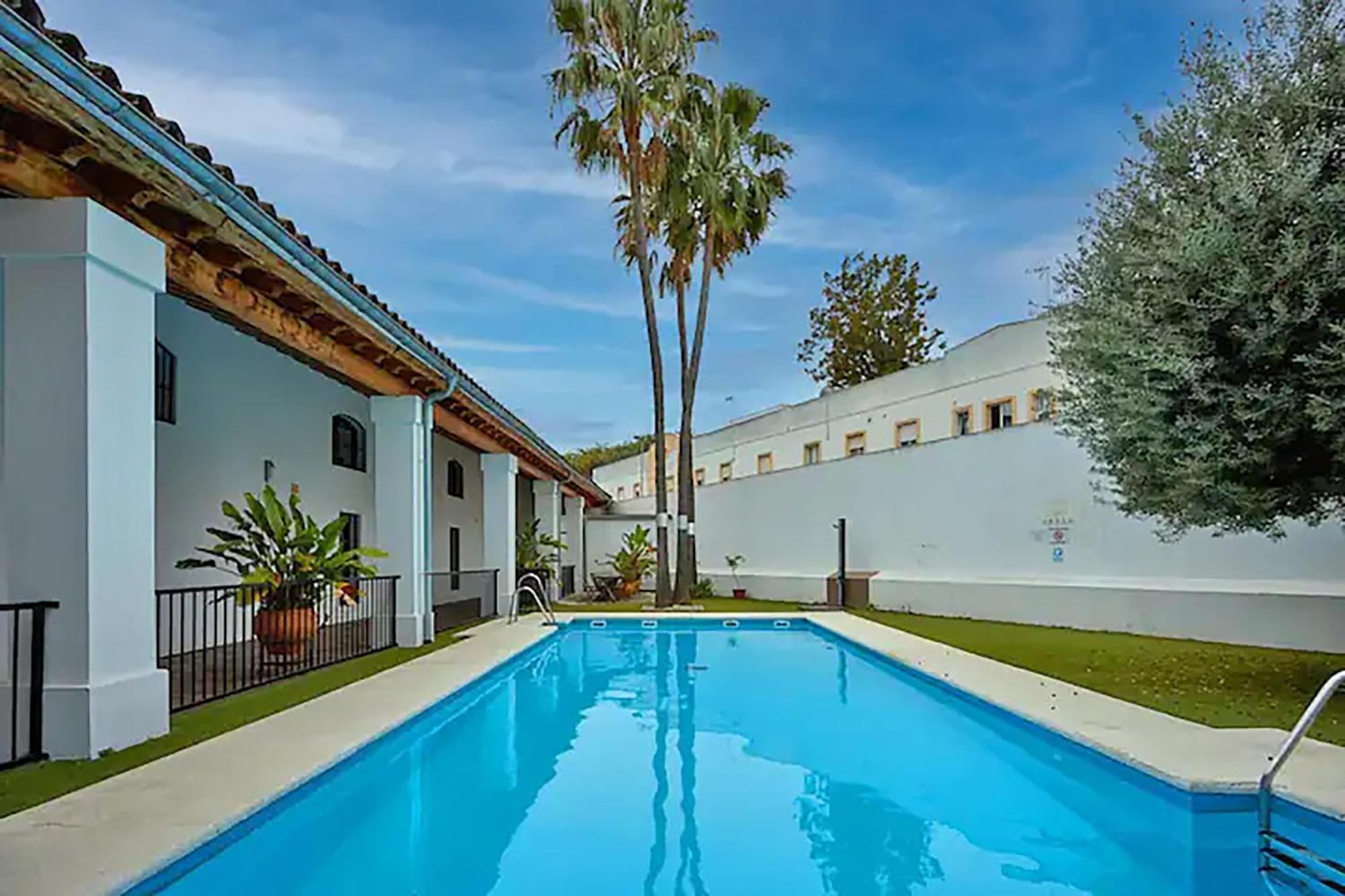 Artqhost Jerez Huge Loft & Free Parking Apartment เฮเรซ เด ลาฟรอนเตรา ภายนอก รูปภาพ